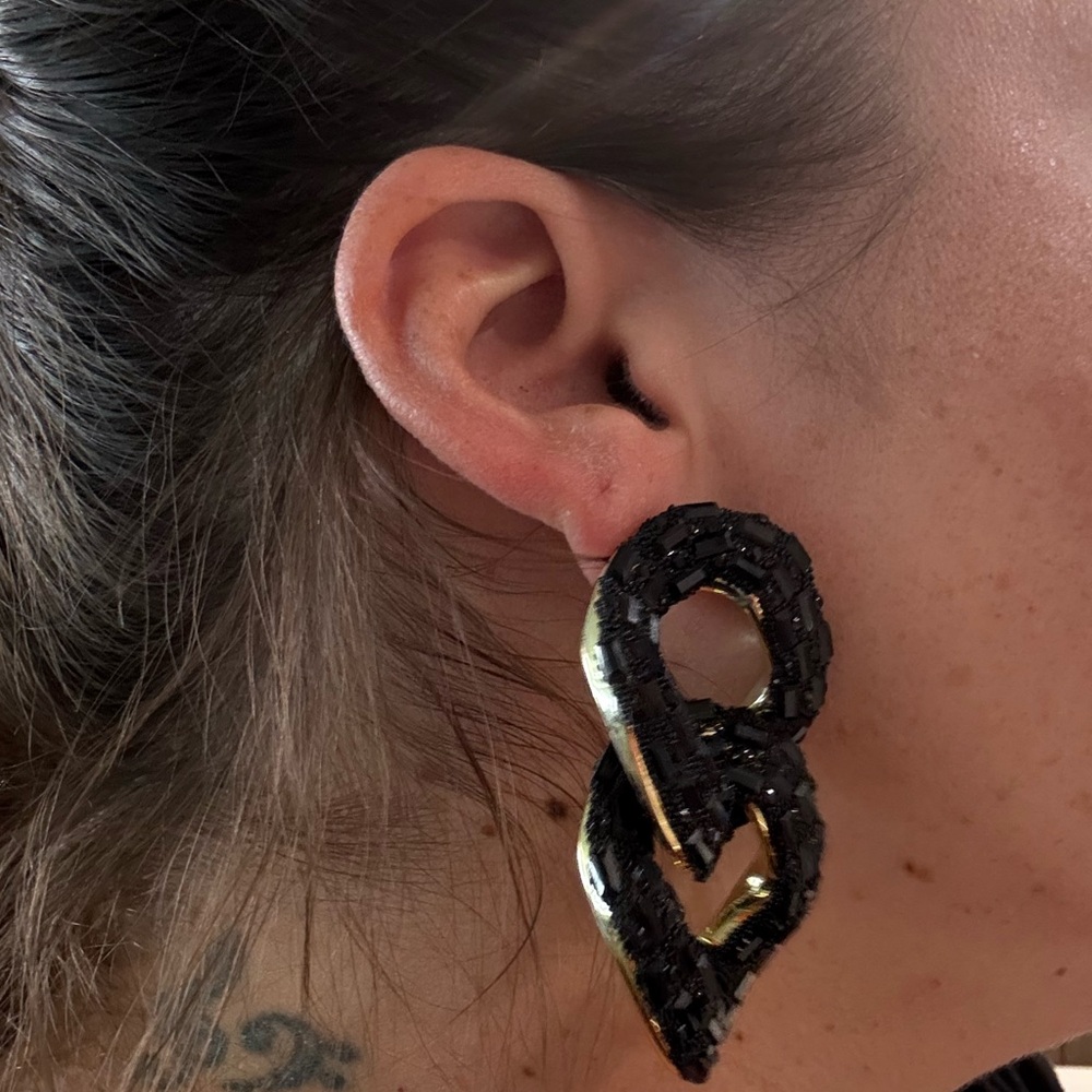 Anthropologie- Violet & Brooks Linked Drop Earrings - Black - Picture 7 of 8